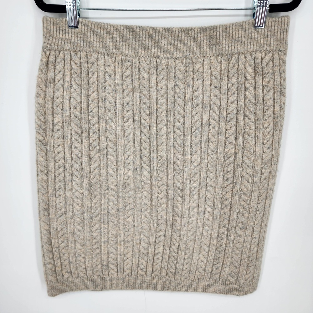 Express Cable Knit Mini Skirt Womens Large Tan Beige Oatmeal Stretch Minimalist